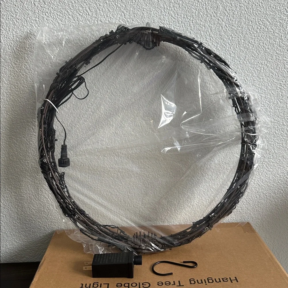 Liberecoo Hanging LED Light Sphere NIB